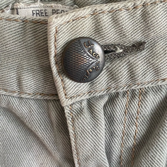 Free People edged shorts - Picture 2 of 4